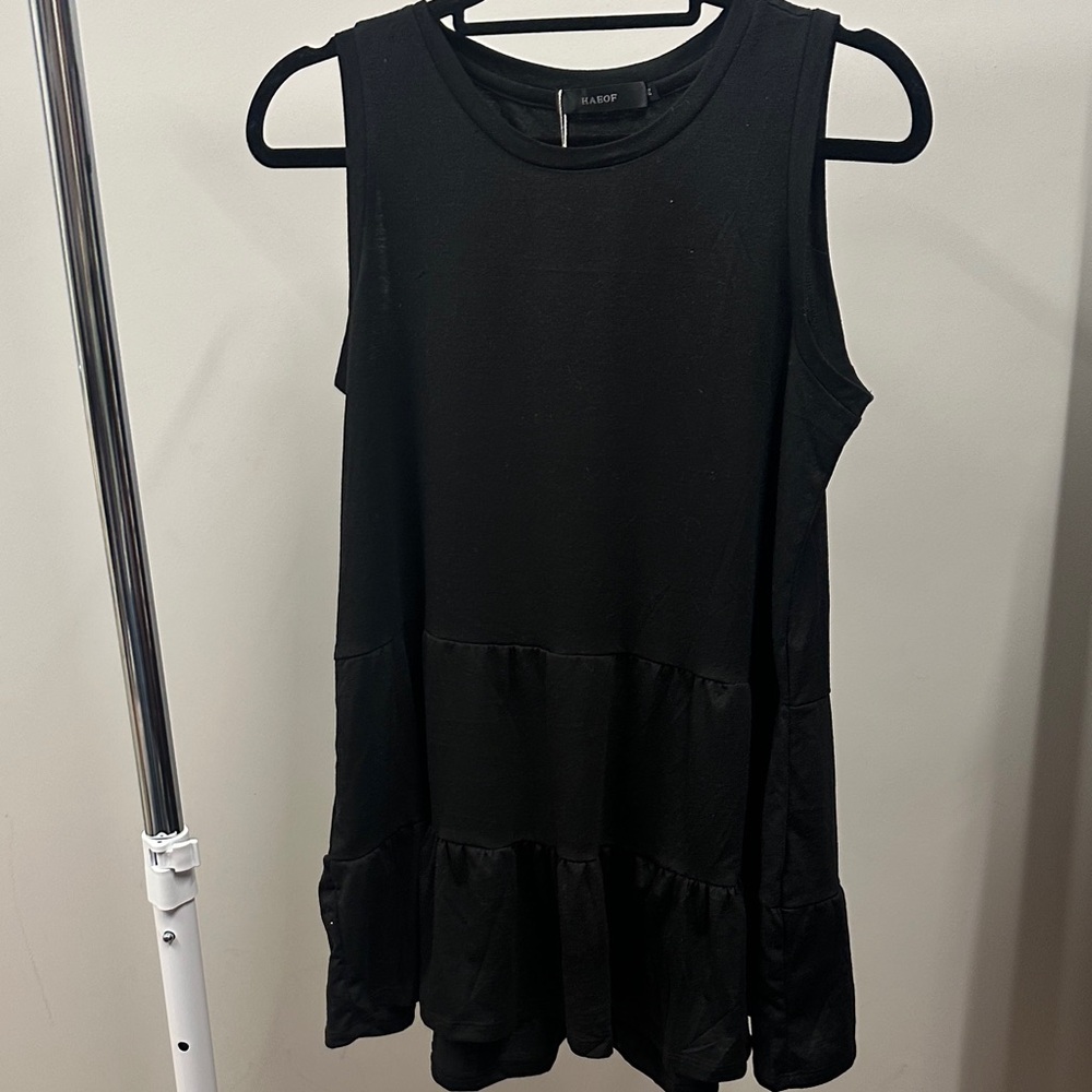 Black Sleeveless Tiered shirt